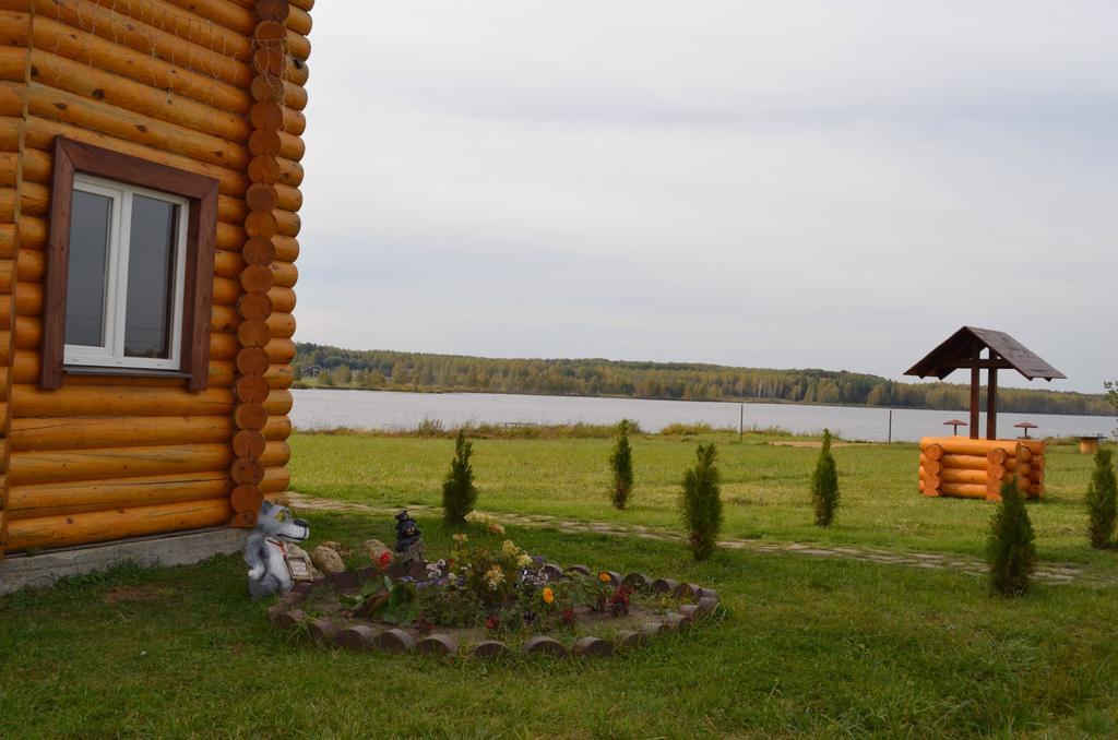 Baza Otdykha Osetrovo Hotel Burakovo  Buitenkant foto